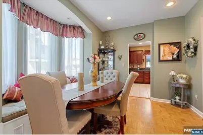 371 2nd Avenue, Lyndhurst Township, NJ 07071 - Photo 13
