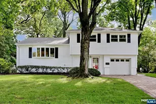 253 Jeffer St, Ridgewood, NJ 07450 - Photo 1