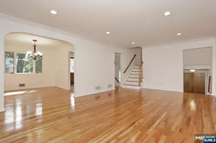 253 Jeffer St, Ridgewood, NJ 07450 - Photo 3