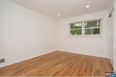 253 Jeffer Street, Ridgewood, NJ 07450 - Photo 13