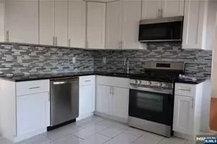 1032 Glen, Fort Lee, NJ 07047 - Photo 3