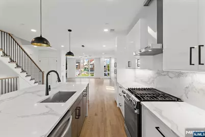 503 Saint Pauls Avenue, Cliffside Park, NJ 07010 - Photo 11
