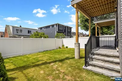 503 Saint Pauls Avenue, Cliffside Park, NJ 07010 - Photo 41