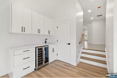 503 Saint Pauls Avenue, Cliffside Park, NJ 07010 - Photo 35