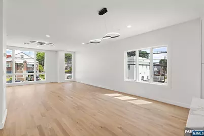 503 Saint Pauls Avenue, Cliffside Park, NJ 07010 - Photo 17