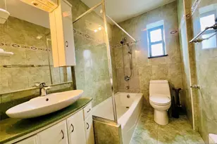 2333 Hudson Terrace D4, Fort Lee, NJ 07024 - Photo 9