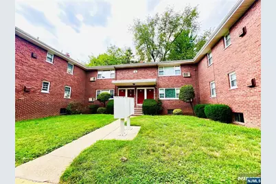 241 Passaic Street 11B #11B, Rochelle Park Township, NJ 07662 - Photo 1