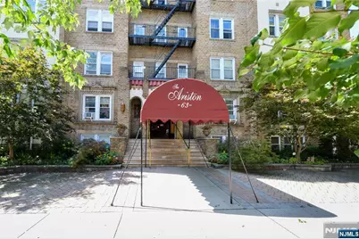 63 Sherman Place D5 #D5, Jersey City, NJ 07307 - Photo 15