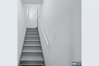 35 Wheeler Street, Montclair, NJ 07042 - Photo 21