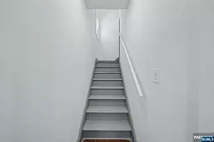 35 Wheeler St, Montclair, NJ 07042 - Photo 21