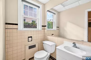 215 Terrace Ave, Hasbrouck Heights, NJ 07604 - Photo 27