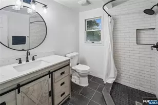 29 Henry St, Elmwood Park, NJ 07407 - Photo 13