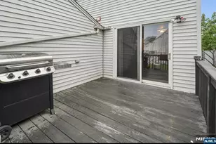29 Henry St, Elmwood Park, NJ 07407 - Photo 15