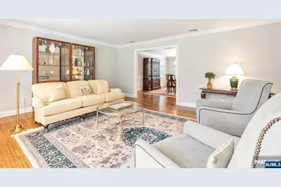 65 W Walnut Street, Mahwah, NJ 07430 - Photo 3