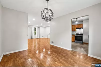 584 Thomas Boulevard 5 #5, East Orange, NJ 07017 - Photo 13