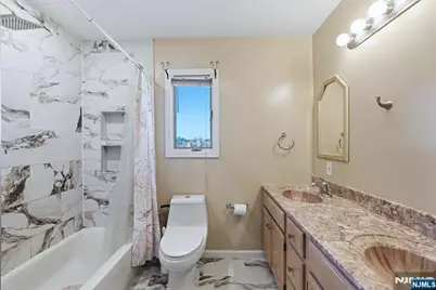 115 Tuella Avenue, Elmwood Park, NJ 07407 - Photo 19
