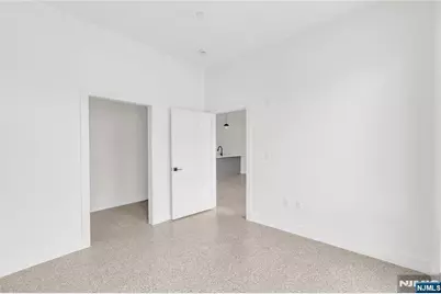 127 South Avenue 201 #201, Passaic, NJ 07055 - Photo 5