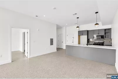 127 South Avenue 201 #201, Passaic, NJ 07055 - Photo 3