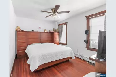 135 23rd Avenue, Paterson, NJ 07513 - Photo 17
