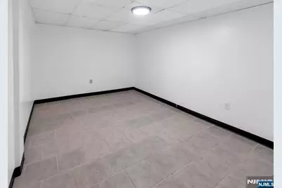 135 23rd Avenue, Paterson, NJ 07513 - Photo 33