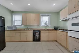 98 22nd St, East Orange, NJ 07017 - Photo 7