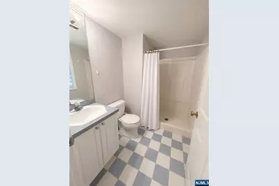 217 Slocum Way, Fort Lee, NJ 07024 - Photo 19