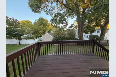 217 Slocum Way, Fort Lee, NJ 07024 - Photo 7