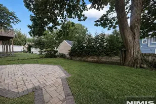217 Slocum Way, Fort Lee, NJ 07024 - Photo 23