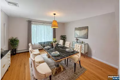 217 Slocum Way, Fort Lee, NJ 07024 - Photo 5