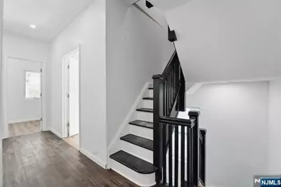 64 Chelsea, Newark, NJ 07208 - Photo 9