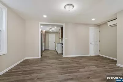 11 Tichenor, Irvington, NJ 07111 - Photo 3