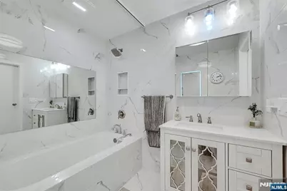 5 Yorkview Drive, Edgewater, NJ 07020 - Photo 23