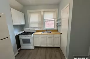 412 Broad Street 1R, Bloomfield, NJ 07003 - Photo 9