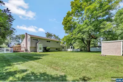 8 Libby Avenue, Pequannock Township, NJ 07444 - Photo 3
