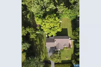 8 Libby Avenue, Pequannock Township, NJ 07444 - Photo 5