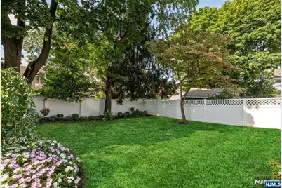 126 Sylvan Avenue, Leonia, NJ 07605 - Photo 29