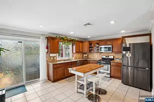 364 Grove St, East Rutherford, NJ 07073 - Photo 11