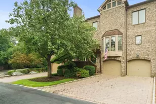 4 Windsor Ct, Saddle River, NJ 07458 - Photo 1