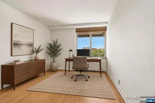 4 Horizon Rd, Fort Lee, NJ 07024 - Photo 29