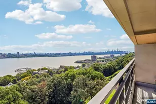 4 Horizon Rd, Fort Lee, NJ 07024 - Photo 9