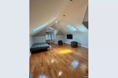 369 Edgewater Road 1Fl #1FL, Cliffside Park, NJ 07010 - Photo 17