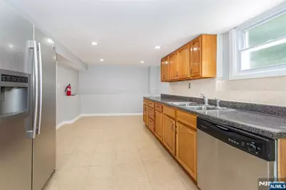 242 Rock Avenue 1 #1, Park Ridge, NJ 07656 - Photo 15