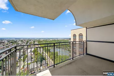 7855 Boulevard East 30H #30H, North Bergen, NJ 07047 - Photo 9
