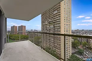 6050 E Kennedy Blvd 15G, West New York, NJ 07093 - Photo 3