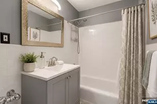 6050 E Kennedy Blvd 15G, West New York, NJ 07093 - Photo 17