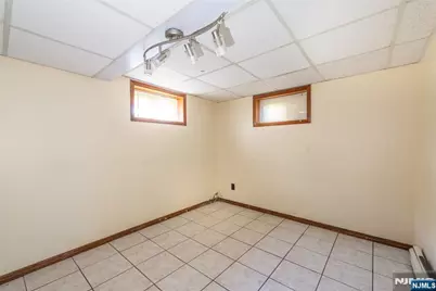 53 Murray Hill Terrace, Bergenfield, NJ 07621 - Photo 15