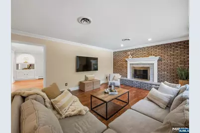 19 Thornhill Drive, Ramsey, NJ 07446 - Photo 7