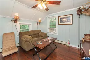 17 Highland Rd, Bloomingdale, NJ 07403 - Photo 19
