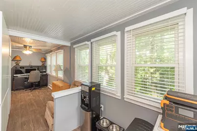 17 Highland Road, Bloomingdale, NJ 07403 - Photo 15