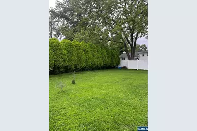17-10 Radburn Road, Fair Lawn, NJ 07410 - Photo 23